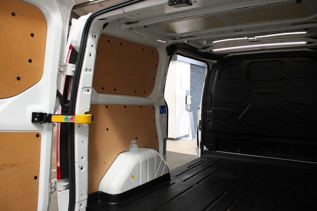 Ford Transit Custom 2.0 300 Ecoblue Limited Panel Van Manua White #4