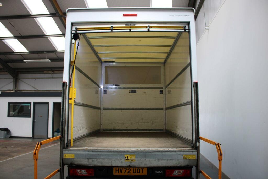 Ford Transit Custom 2.0 350 Ecoblue Leader Luton Fwd White #2