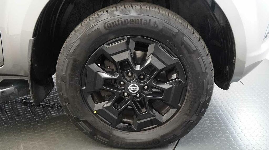 Nissan Navara Double Cab Pick Up N-guard 2.3Dci 190 Tt 4Wd Grey #12
