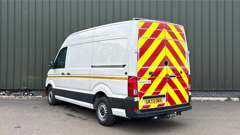 Volkswagen Crafter 2.0 Tdi Cr35 Trendline Fwd Mwb Euro 6 Ss White #3