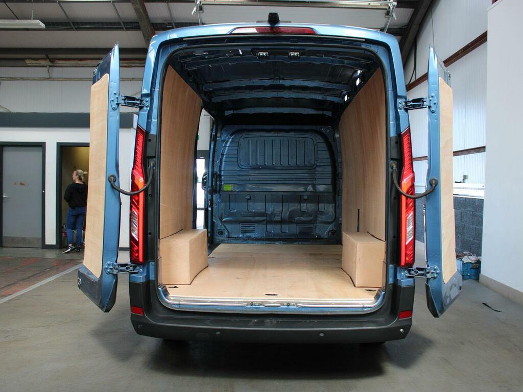 Maxus Deliver 9 160Ps D20 Fwd L3 H2 Lwb Euro 6 With Air Con Rear White #2