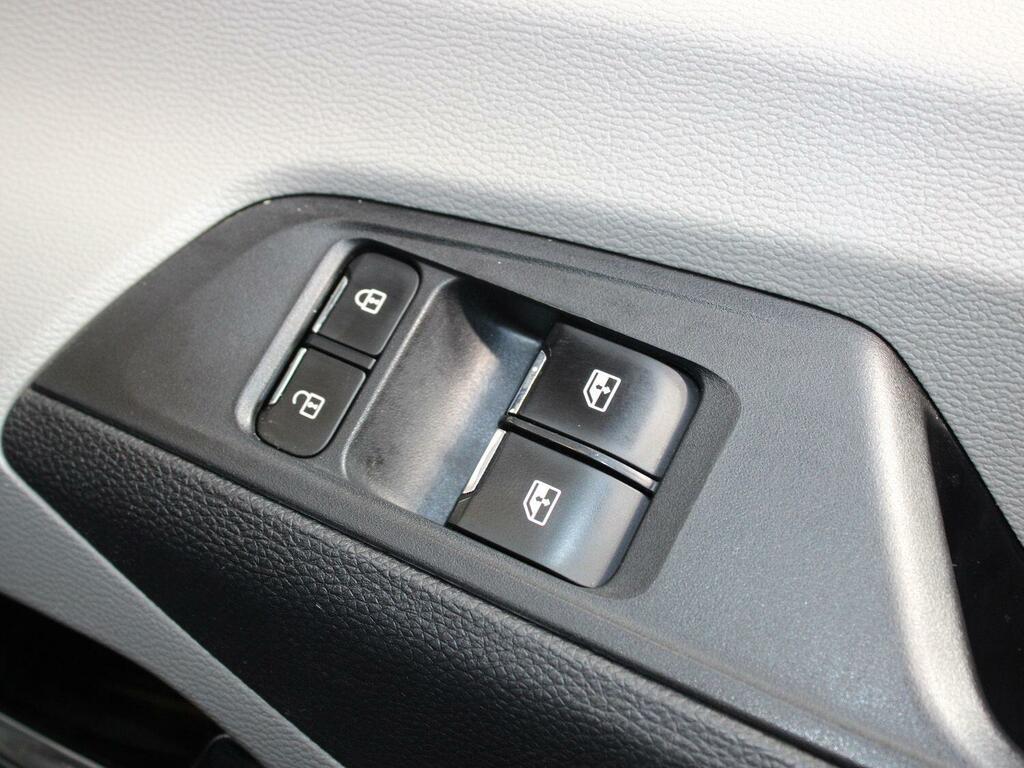Maxus Deliver 9 160Ps D20 Fwd L3 H2 Lwb Euro 6 With Air Con Rear White #39