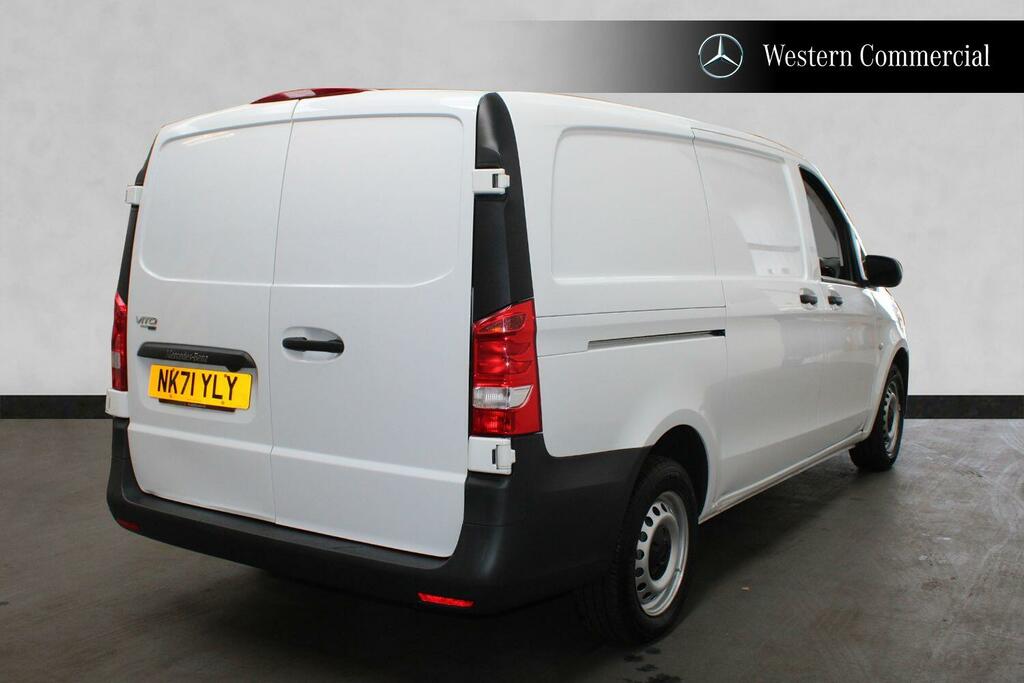 Mercedes-Benz Vito 119Cdi Sport Crew Van 9G-tronic Silver #9