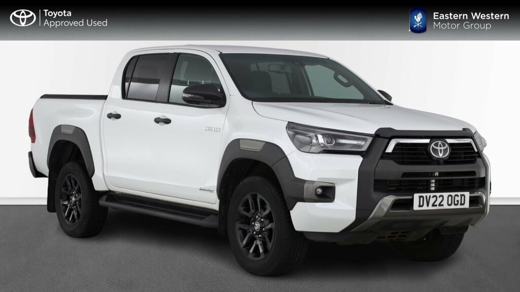Toyota HILUX 2.8 D-4d Invincible X 4Wd Euro 6 Ss White