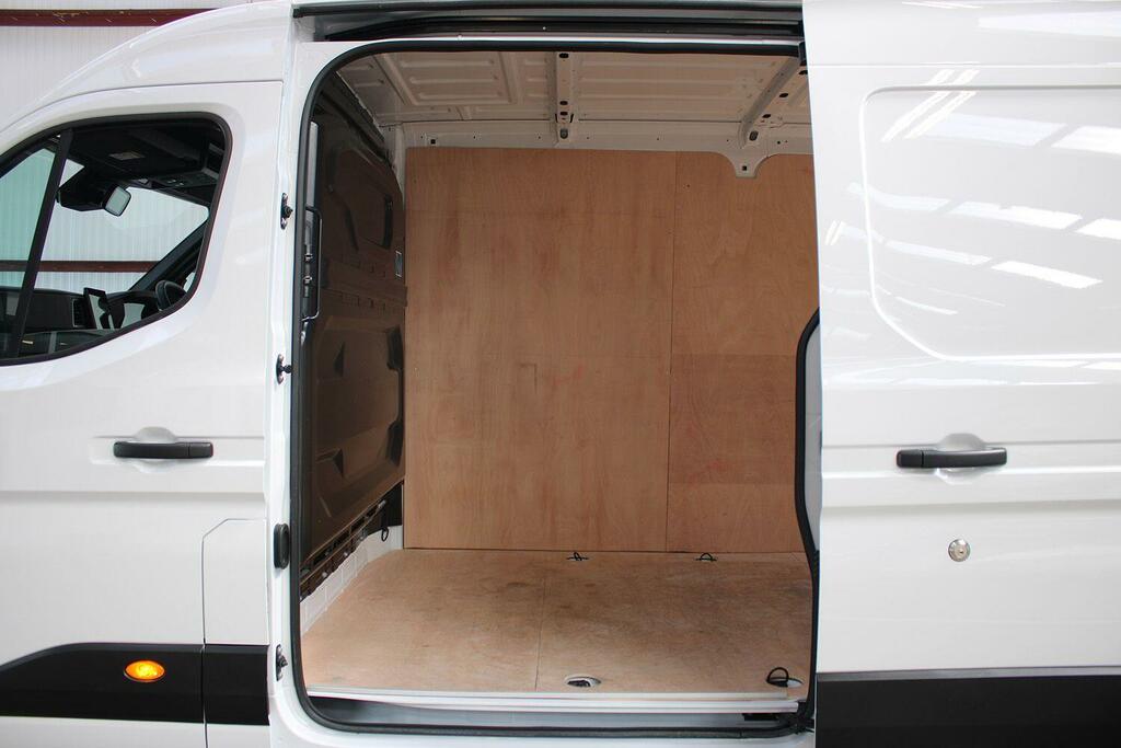 Renault Master Chassi Dcab Dropside White #13