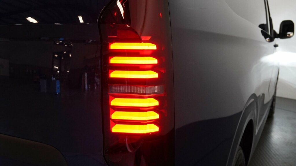 Volkswagen E-Transporter Commerce Pro Grey #32