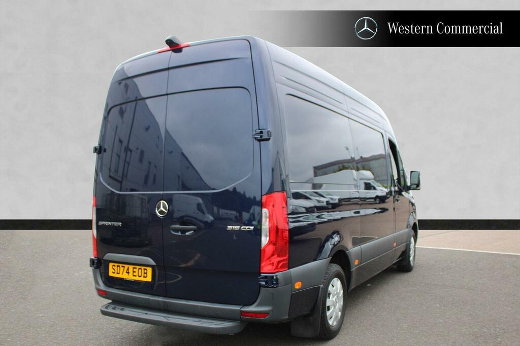Mercedes-Benz Sprinter 3.5T H2 Pro Van #9