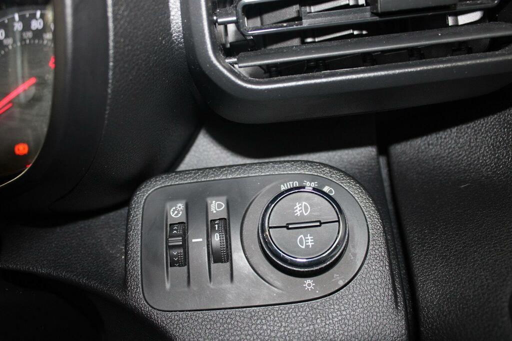 Vauxhall Combo 1.5 Turbo D 2300 Pro Panel Van 6Dr L White #34