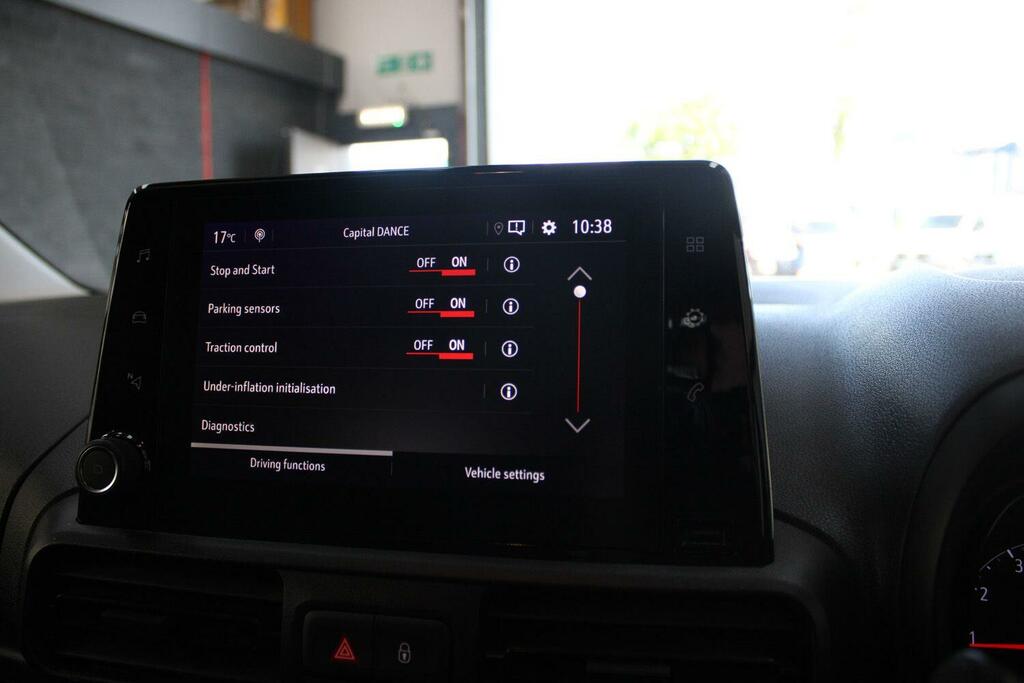 Vauxhall Combo 1.5 Turbo D 2300 Pro Panel Van 6Dr L White #21