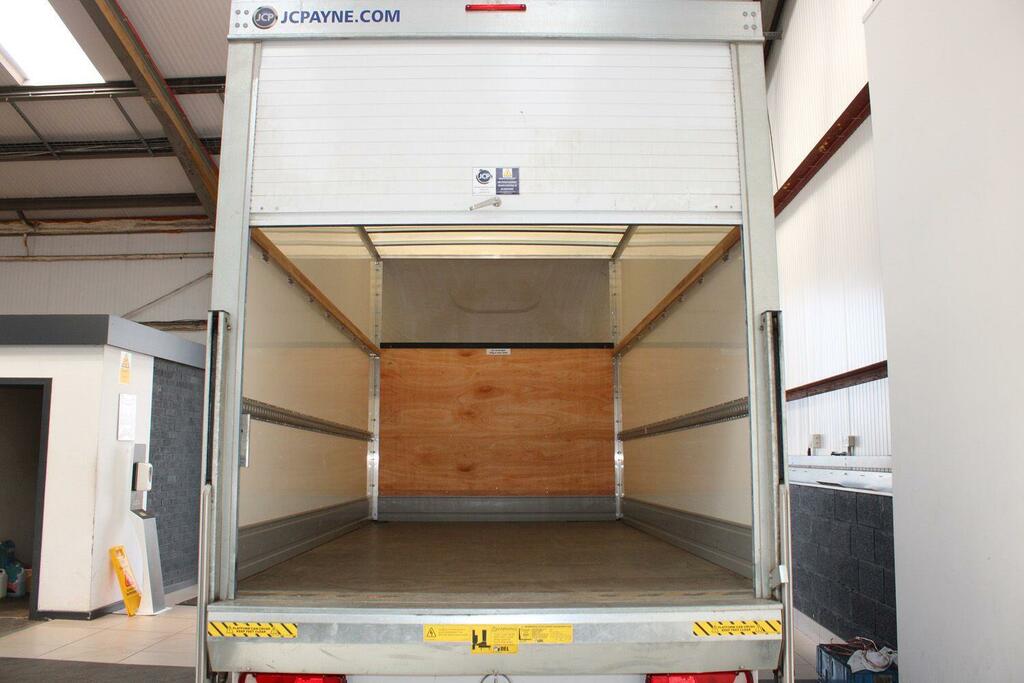 Mercedes-Benz Sprinter 315 Luton Box L3 Progressive Rwd White #2