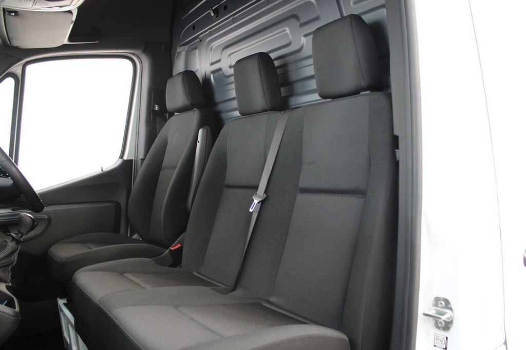 Mercedes-Benz Sprinter Pro Blue #26