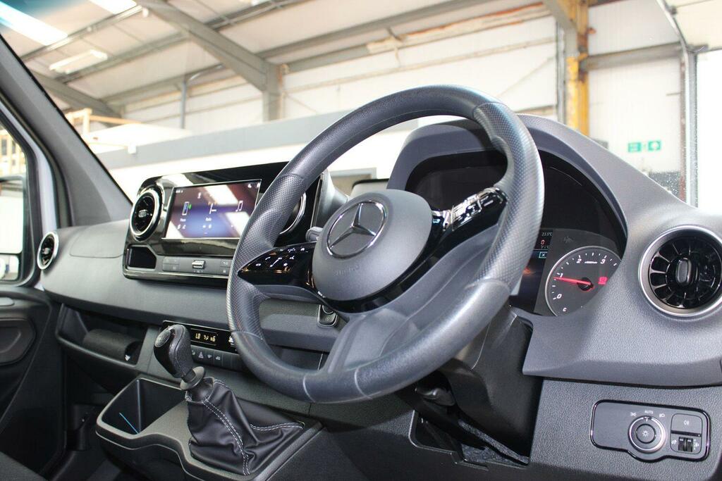 Mercedes-Benz Sprinter Pro Blue #25