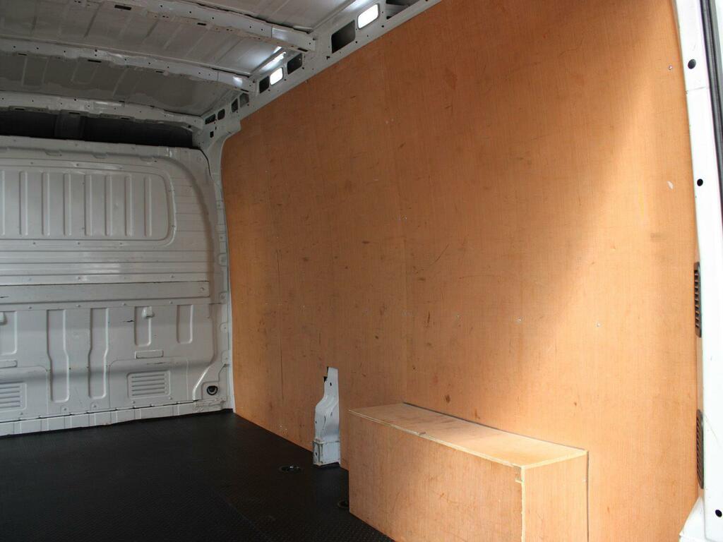 Maxus Deliver 9 Deliver 9 2.0 D20 Lux Panel Van Silver #11