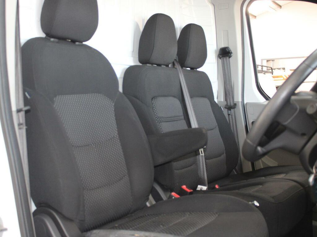 Maxus Deliver 9 Deliver 9 2.0 D20 Lux Panel Van Silver #26