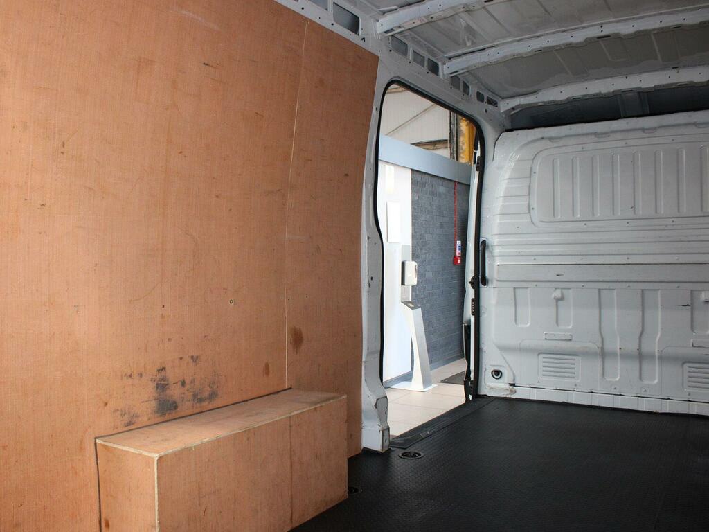 Maxus Deliver 9 Deliver 9 2.0 D20 Lux Panel Van Silver #9