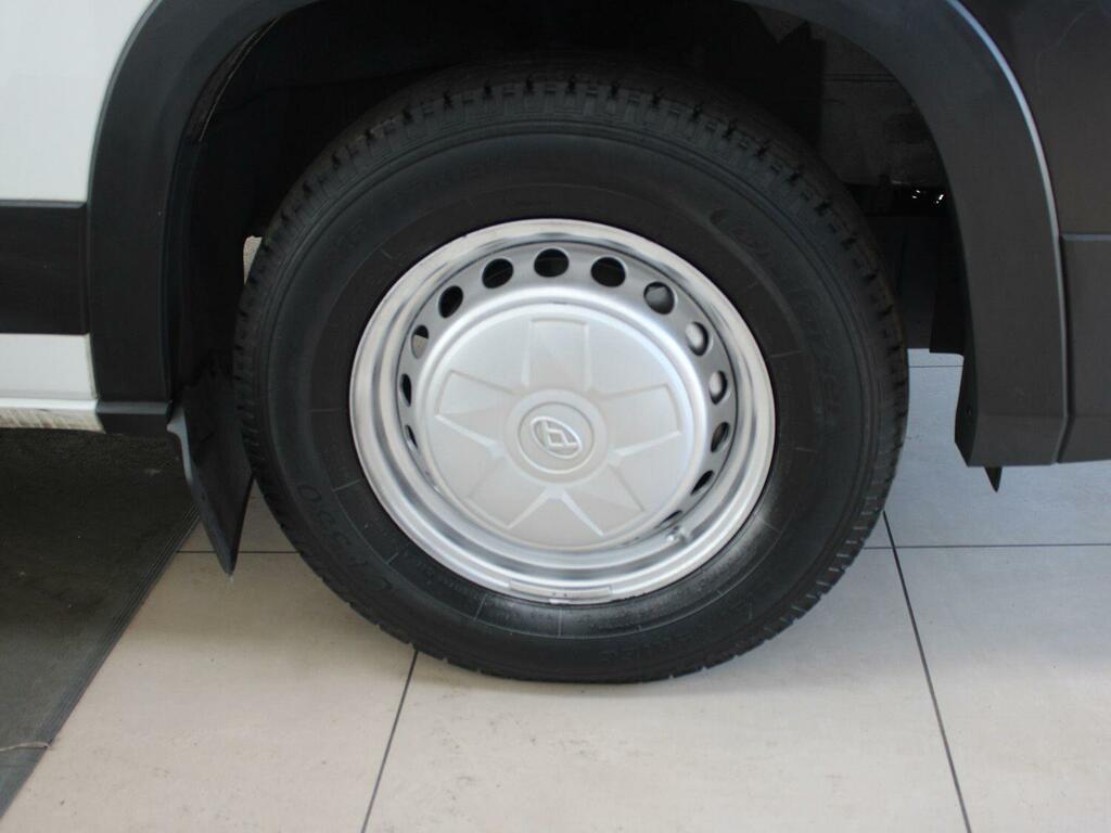 Maxus Deliver 9 Deliver 9 2.0 D20 Lux Panel Van Silver #16
