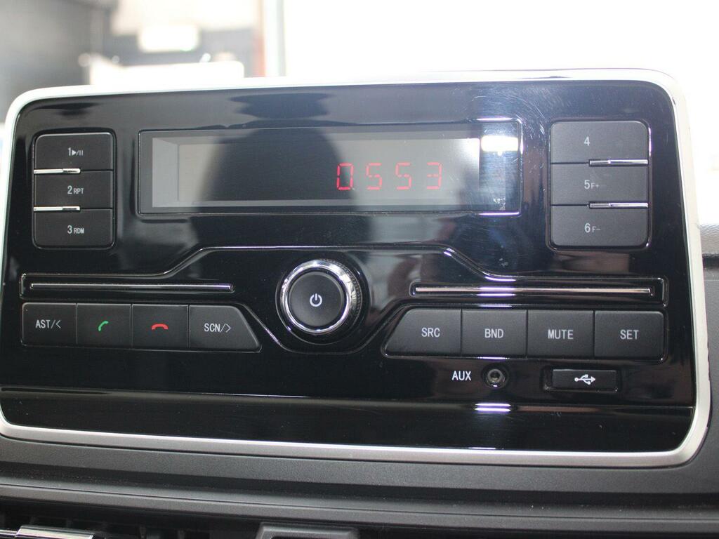 Maxus Deliver 9 Deliver 9 2.0 D20 Lux Panel Van Silver #27