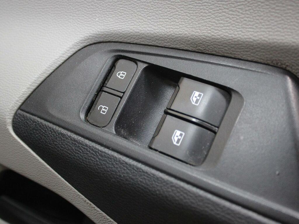 Maxus Deliver 9 Deliver 9 2.0 D20 Lux Panel Van Silver #32