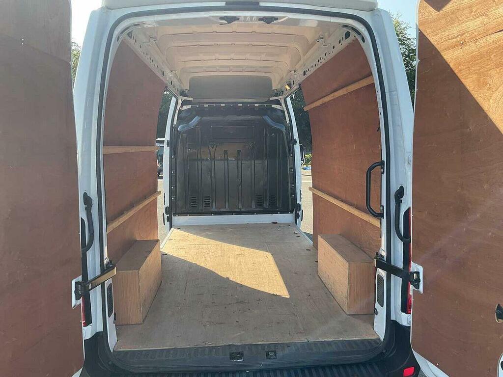 Nissan InterStar 2.3L Tekna Grey #10