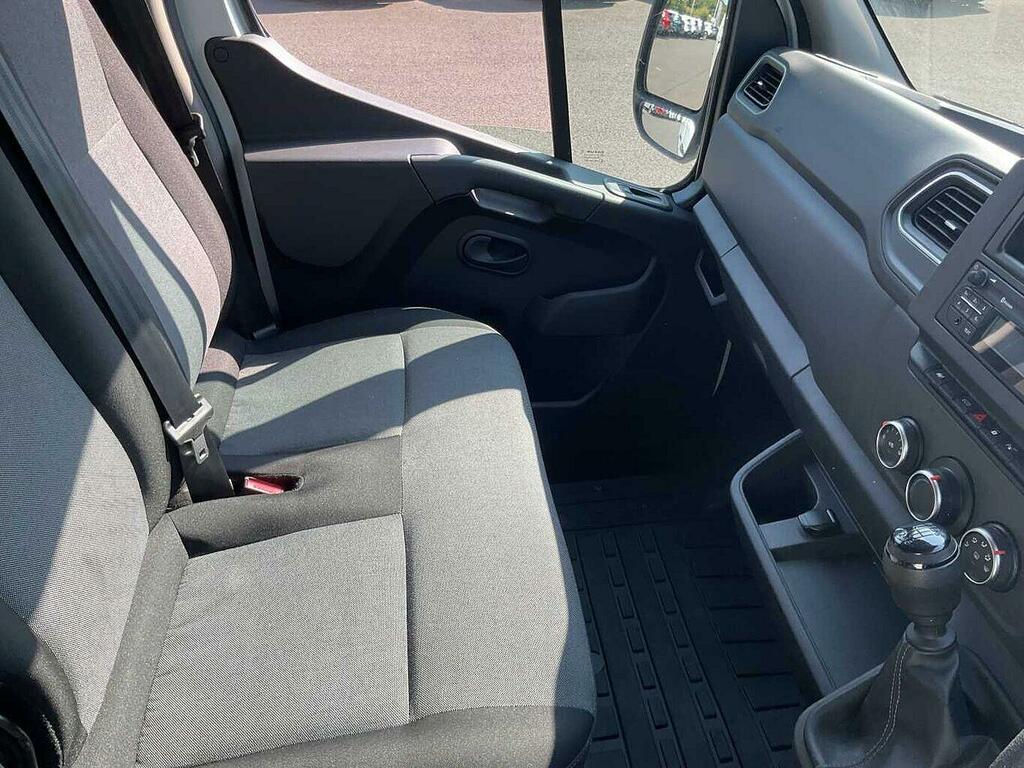 Nissan InterStar 2.3L Tekna Grey #19