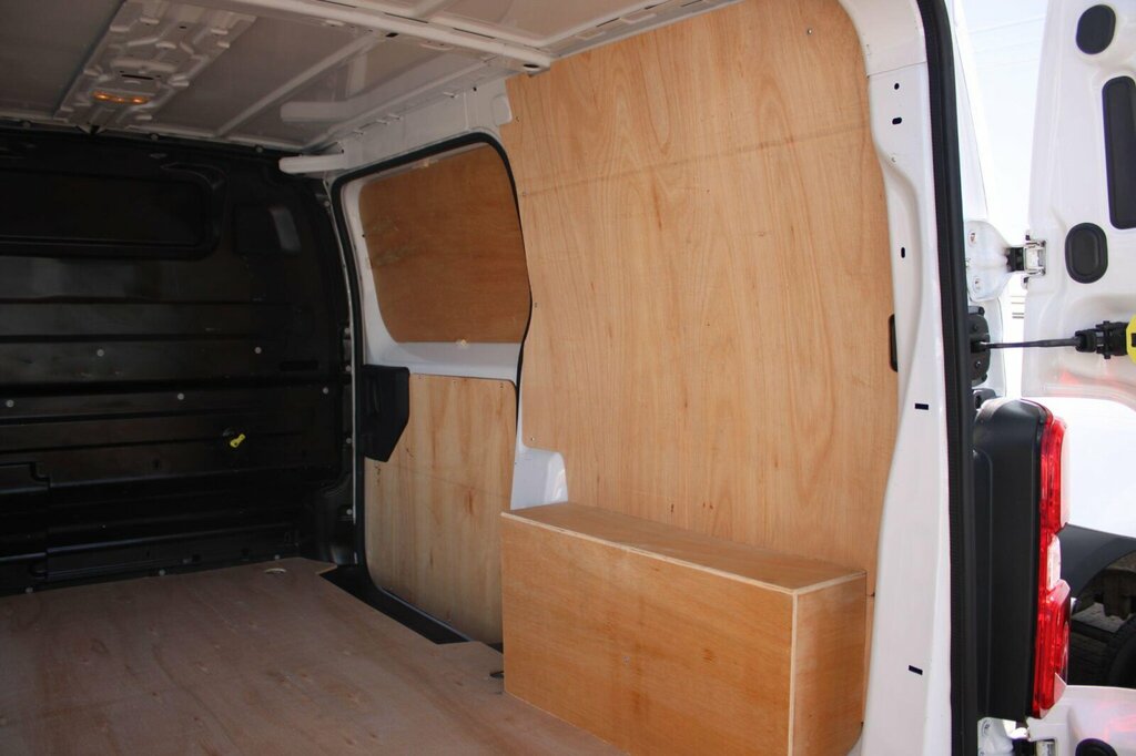 Peugeot Expert Mpv White #15