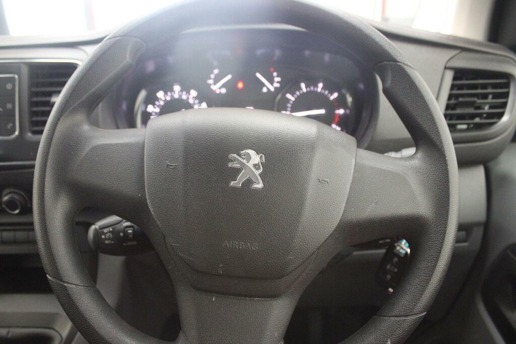 Peugeot Expert Mpv White #23