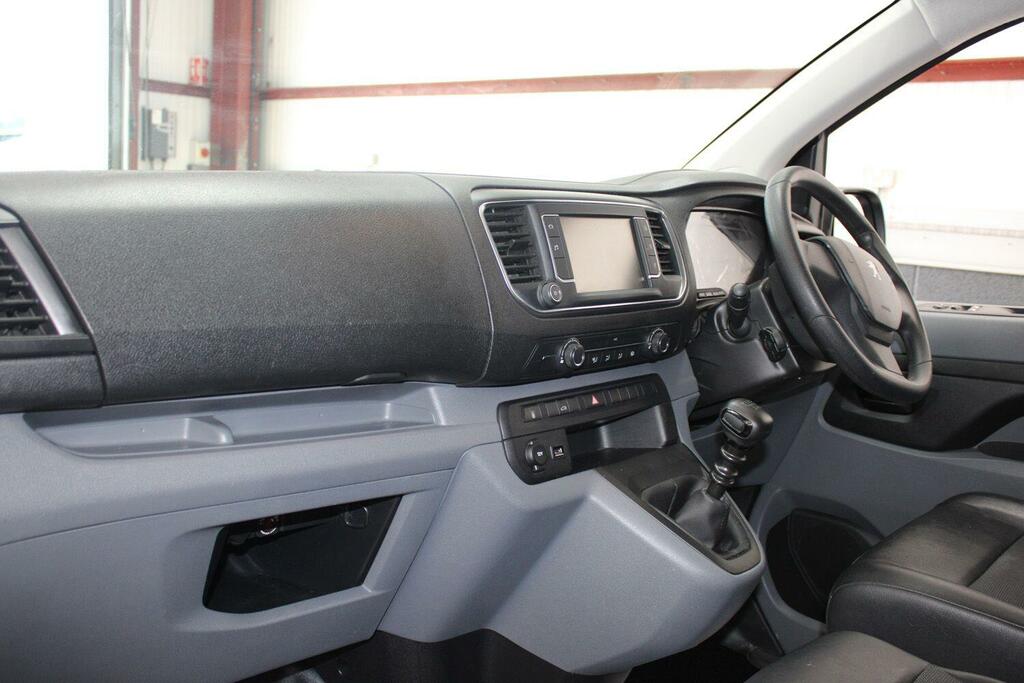Peugeot Expert Mpv White #30