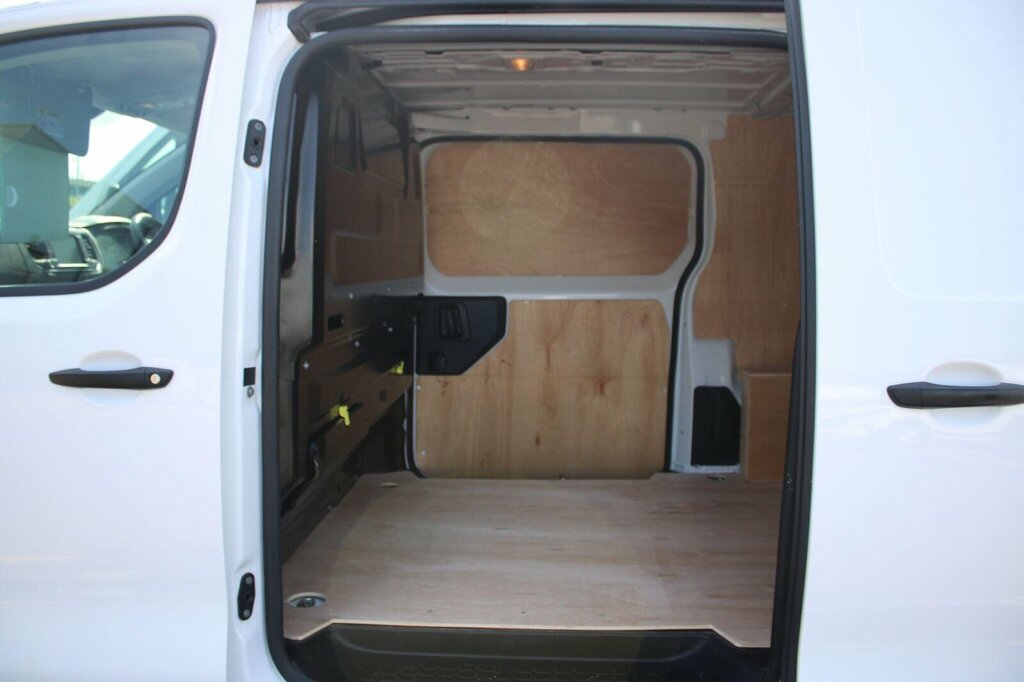 Peugeot Expert Mpv White #16