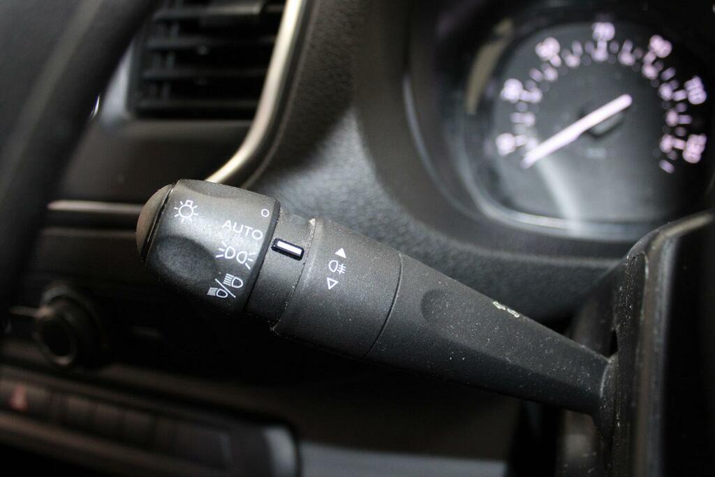 Peugeot Expert Mpv White #25
