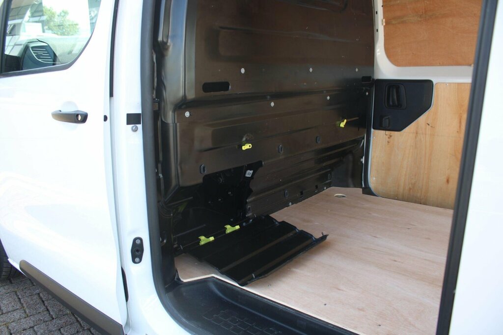 Peugeot Expert Mpv White #12