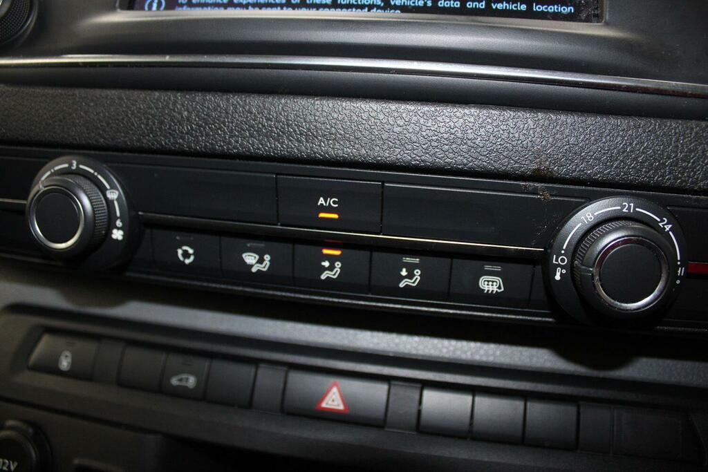 Peugeot Expert Mpv White #31