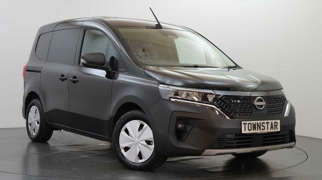 Nissan TOWNSTAR 45Kwh Acenta L1 Panel Van 22Kw Obc Black
