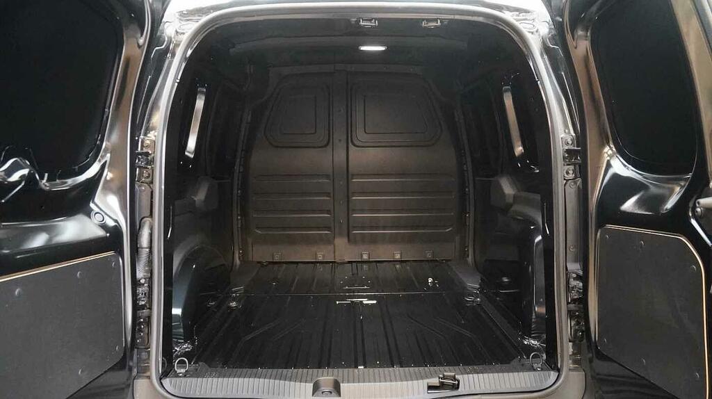 Nissan TOWNSTAR 45Kwh Acenta L1 Panel Van 22Kw Obc Black #6