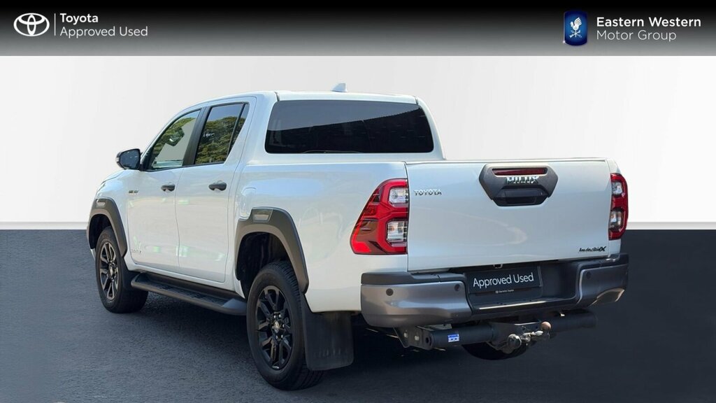 Toyota HILUX 2.8 D-4d-h Invincible X 4Wd Euro 6 White #4