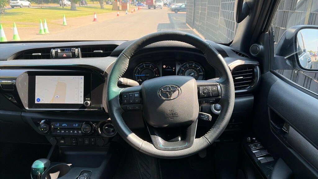 Toyota HILUX 2.8 D-4d-h Invincible X 4Wd Euro 6 White #6
