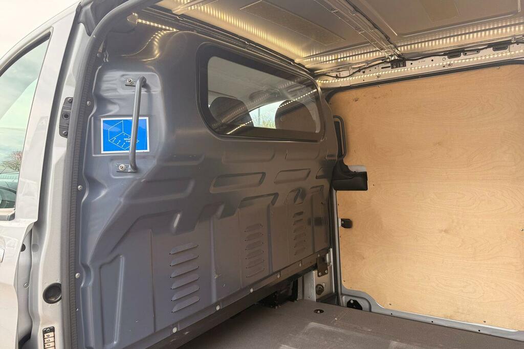 Mercedes-Benz Vito 114 Cdi Progressive Panel White #25