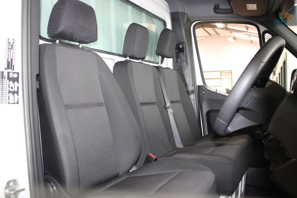 Mercedes-Benz Sprinter 315 Luton Box L3 Progressive Rwd White #3