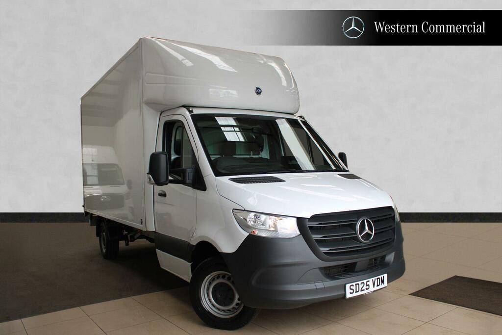 Mercedes-Benz Sprinter 315 Luton Box L3 Progressive Rwd White
