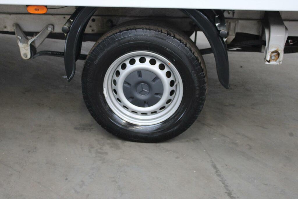 Mercedes-Benz Sprinter 3.5T L3 H2 Pro Van White #8