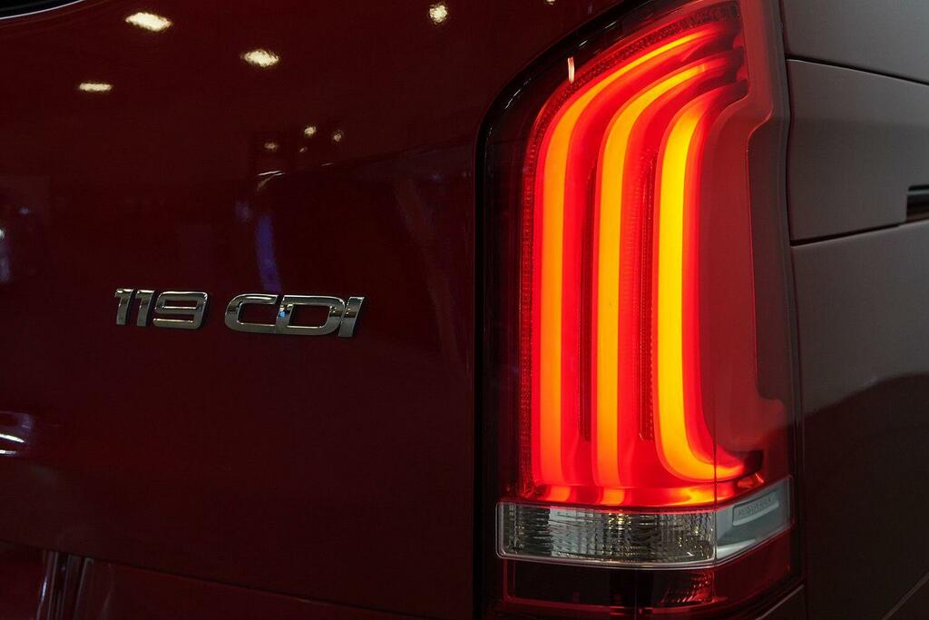 Mercedes-Benz Vito 2.1L Null Red #14