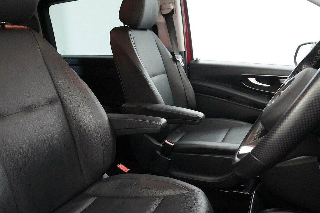 Mercedes-Benz Vito 2.1L Null Red #20