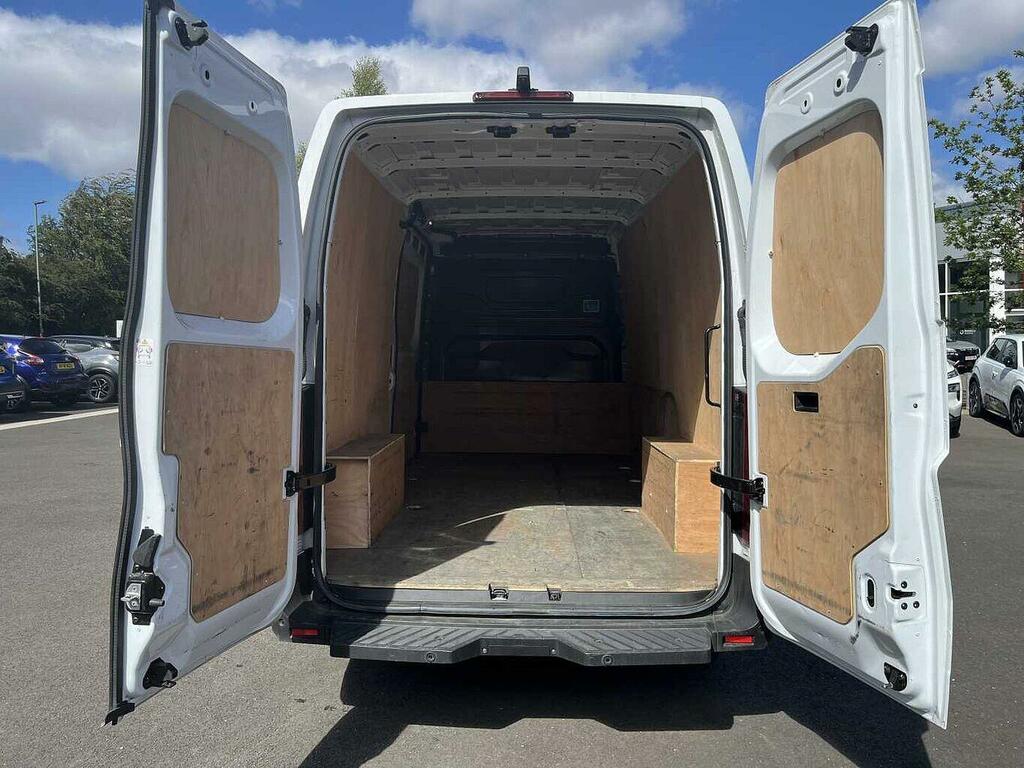 Nissan InterStar 2.3 Dci 135 Tekna L3 H2 3.5T Panel Van White #7