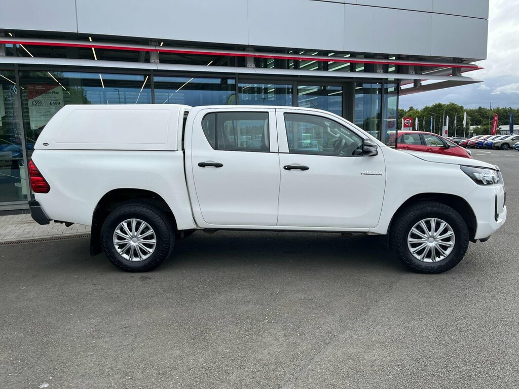 Toyota HILUX 2.4 D-4d Active Extra Cab Pickup 4Wd Euro 6 Ss White #2