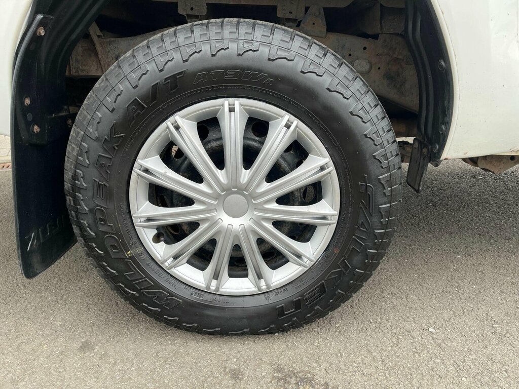 Toyota HILUX Active Grey #8