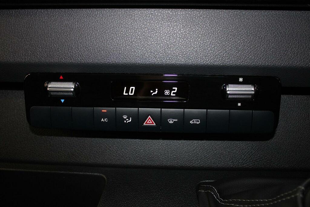 Mercedes-Benz Sprinter Sprinter 3.5T H2 Pro Van 9G-tronic Blue #35