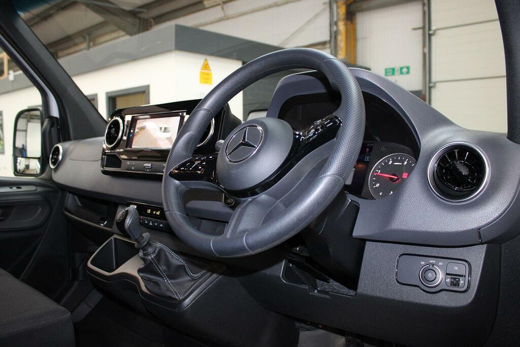 Mercedes-Benz Sprinter Sprinter 3.5T H2 Pro Van 9G-tronic Blue #27