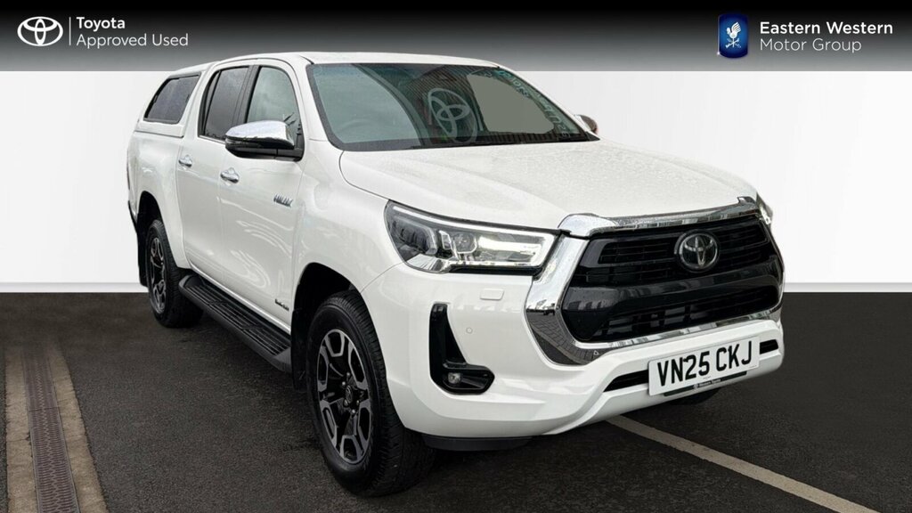 Toyota HILUX 2.4 D-4d Invincible 4Wd Euro 6 Ss White