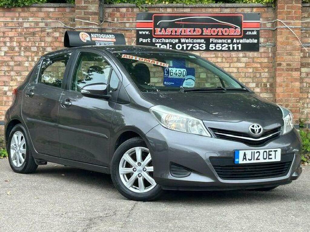 Toyota Yaris Hatchback 1.33 Dual Vvt-i Tr Multidrive S Euro 5 5 AJ12OET Grey