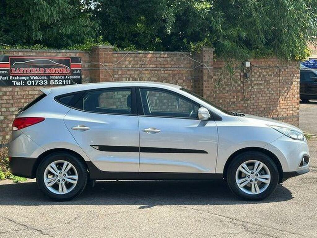 Hyundai Ix35 Estate 2.0 Crdi Premium Turbo 6 Speed Manua Black #8