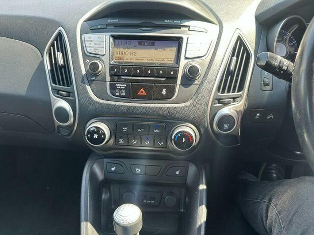 Hyundai Ix35 Estate 2.0 Crdi Premium Turbo 6 Speed Manua Black #15